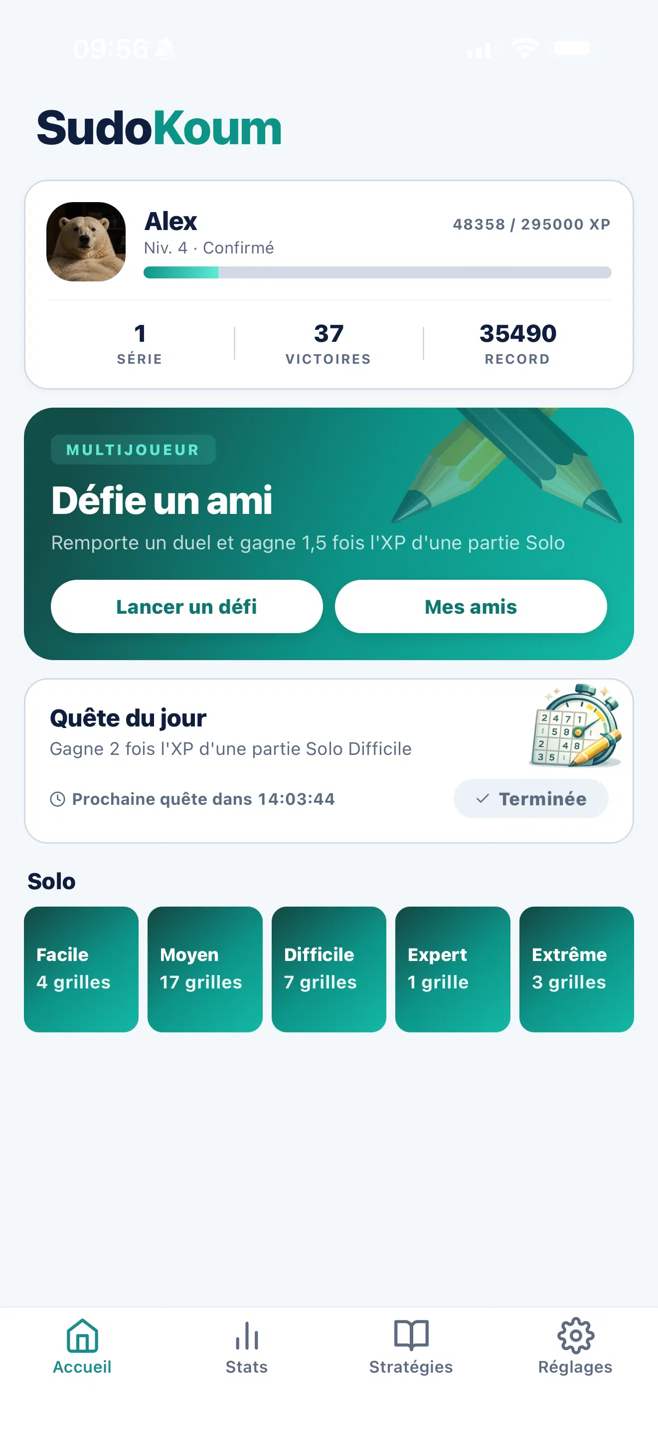 Écran d'accueil SudoKoum avec le profil, le défi entre amis et les niveaux solo