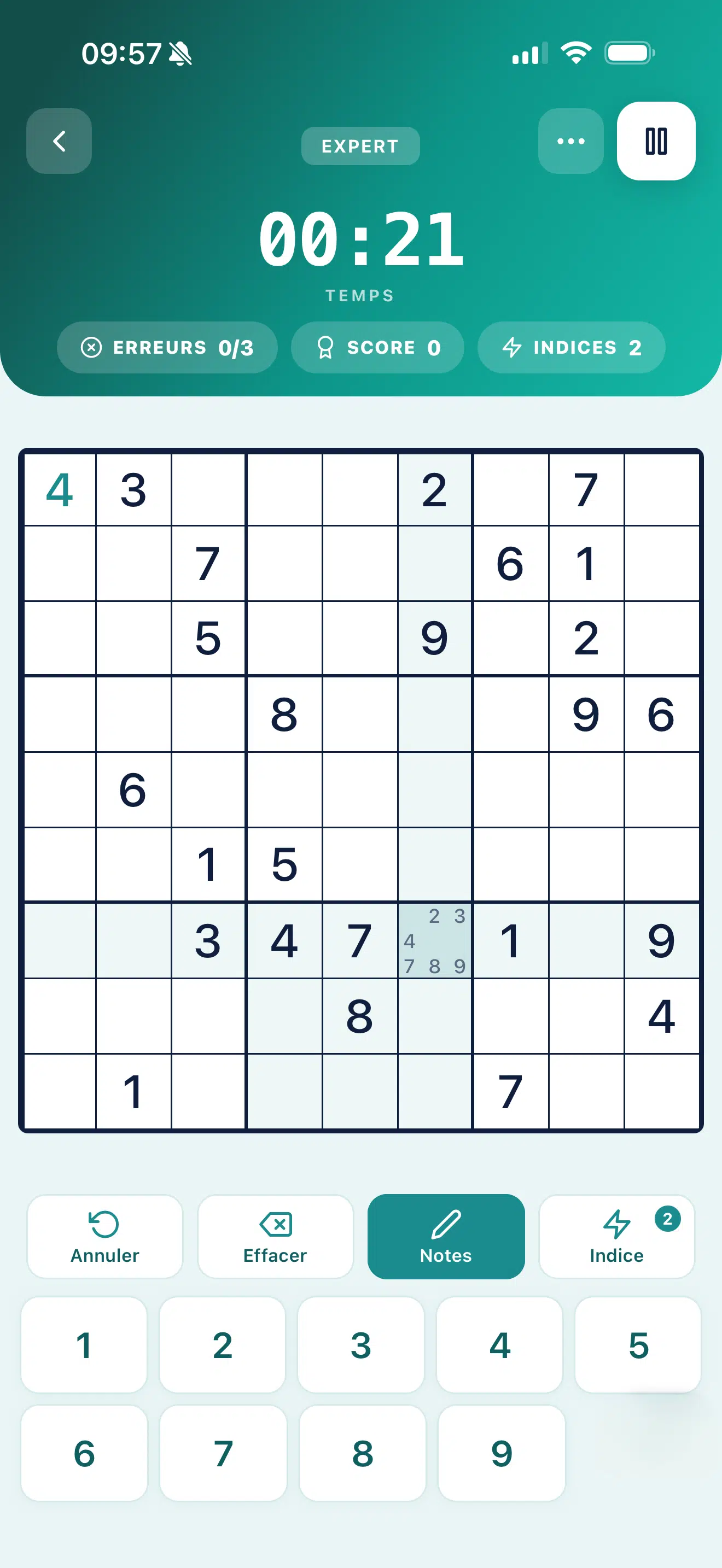Grille de sudoku niveau expert en cours de résolution sur SudoKoum