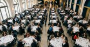 Le World Café fait circuler les idées d'une table à l'autre